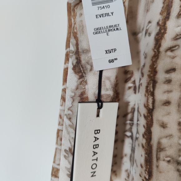 NEW Aritzia Babaton Everly camisole Giselle. Color: Rust. Size XS - Picture 6 of 7